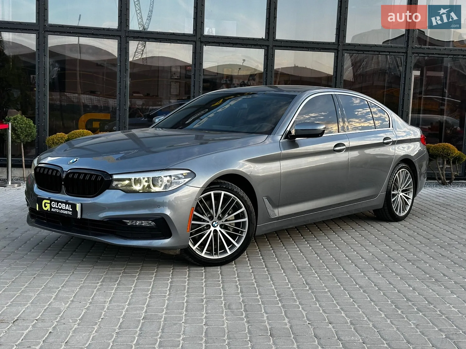 2017 BMW 5er - мініатюра 3