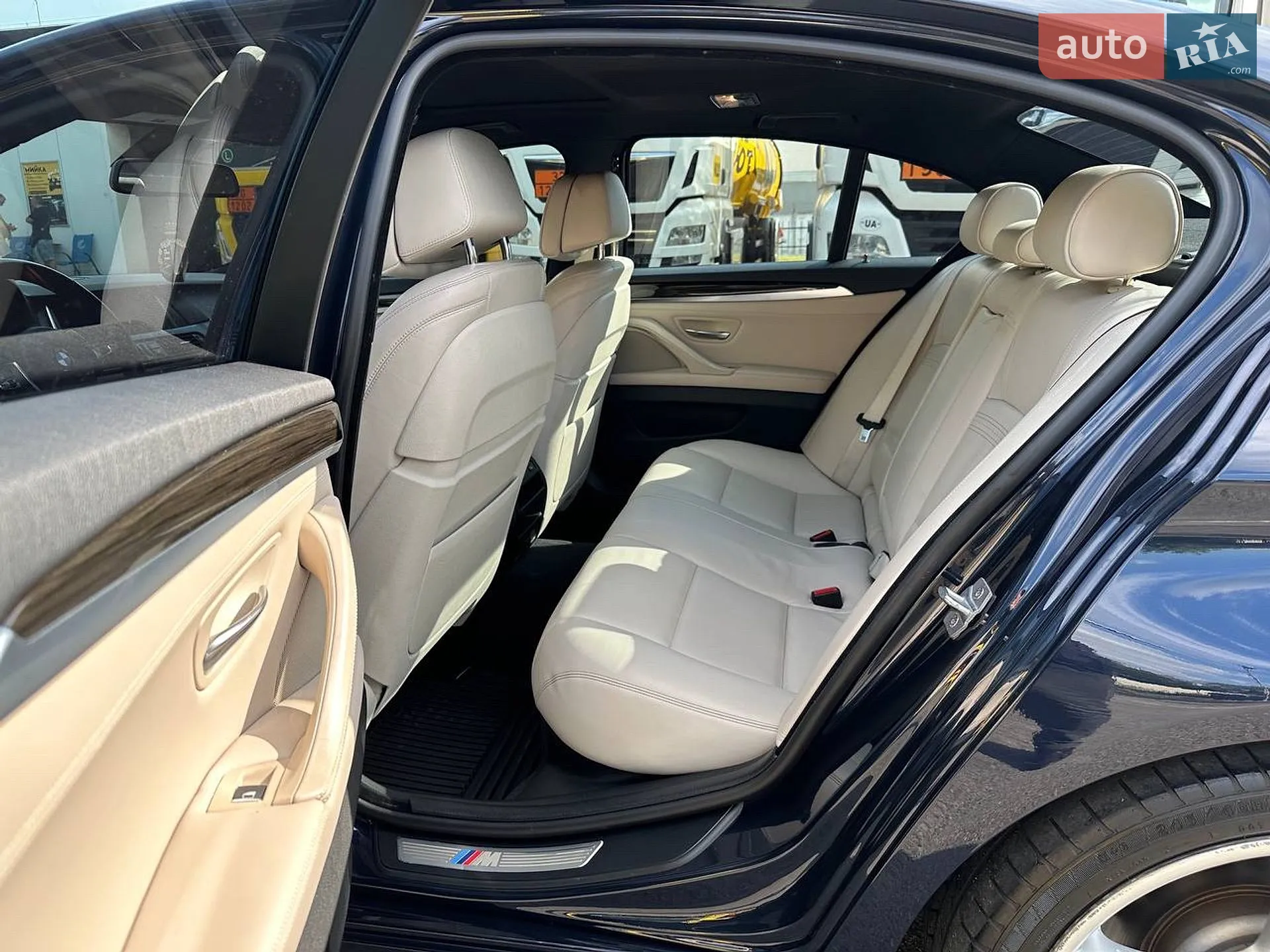 2013 BMW 5er - мініатюра 9