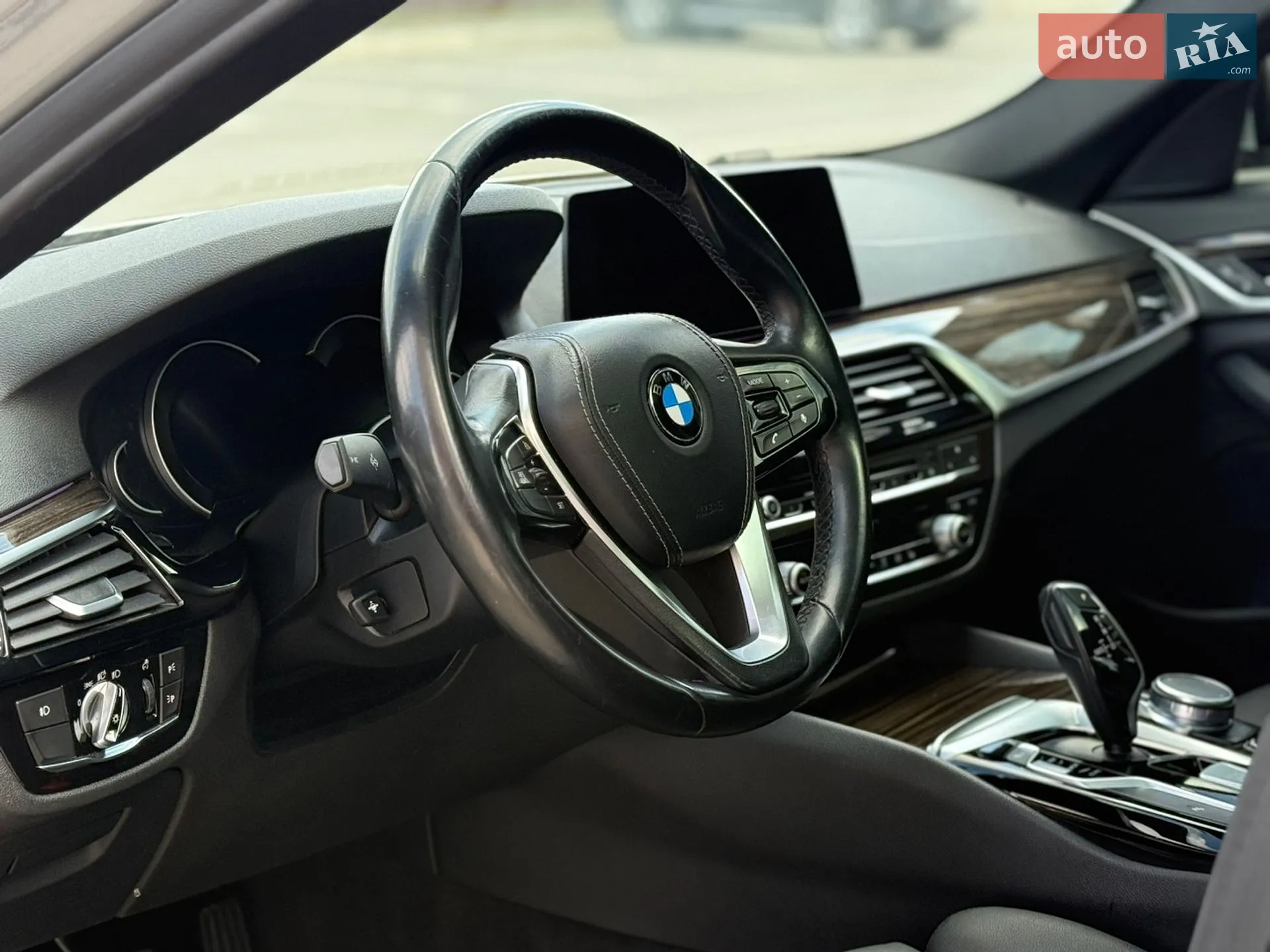 2017 BMW 5er - мініатюра 16