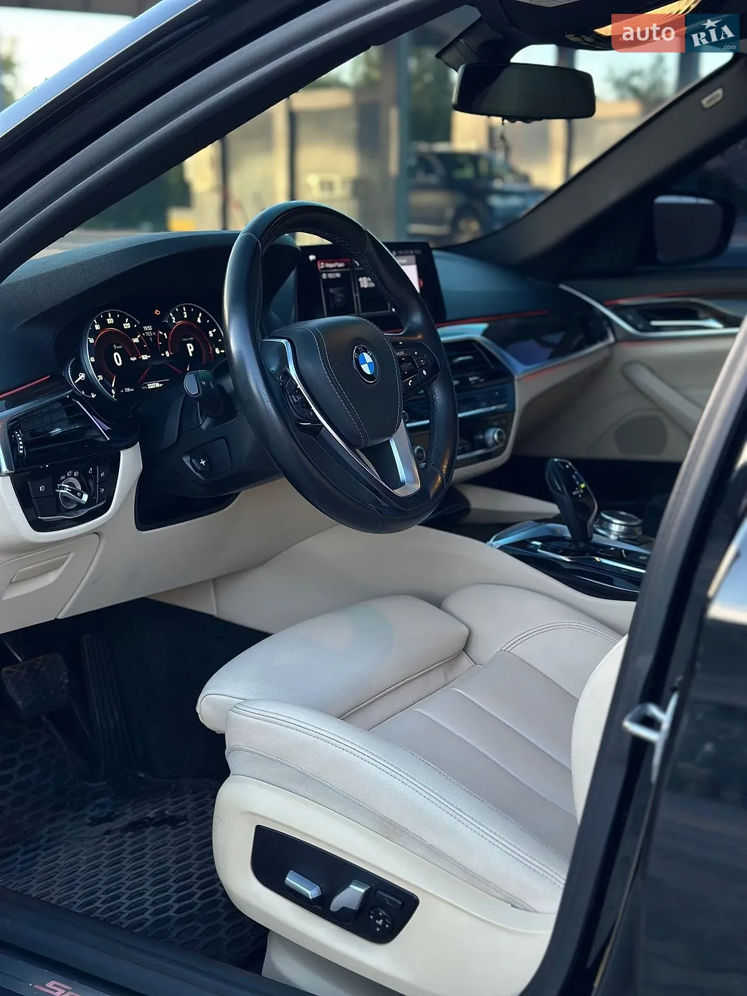 2017 BMW 5er - мініатюра 16