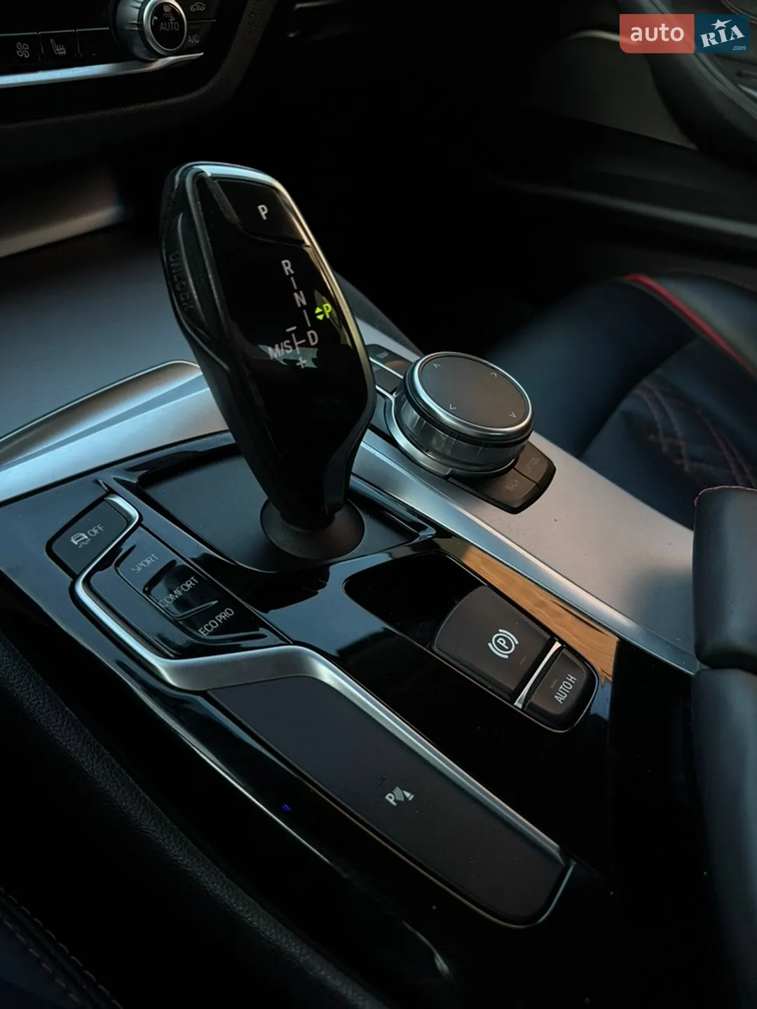 2017 BMW 5er - мініатюра 31