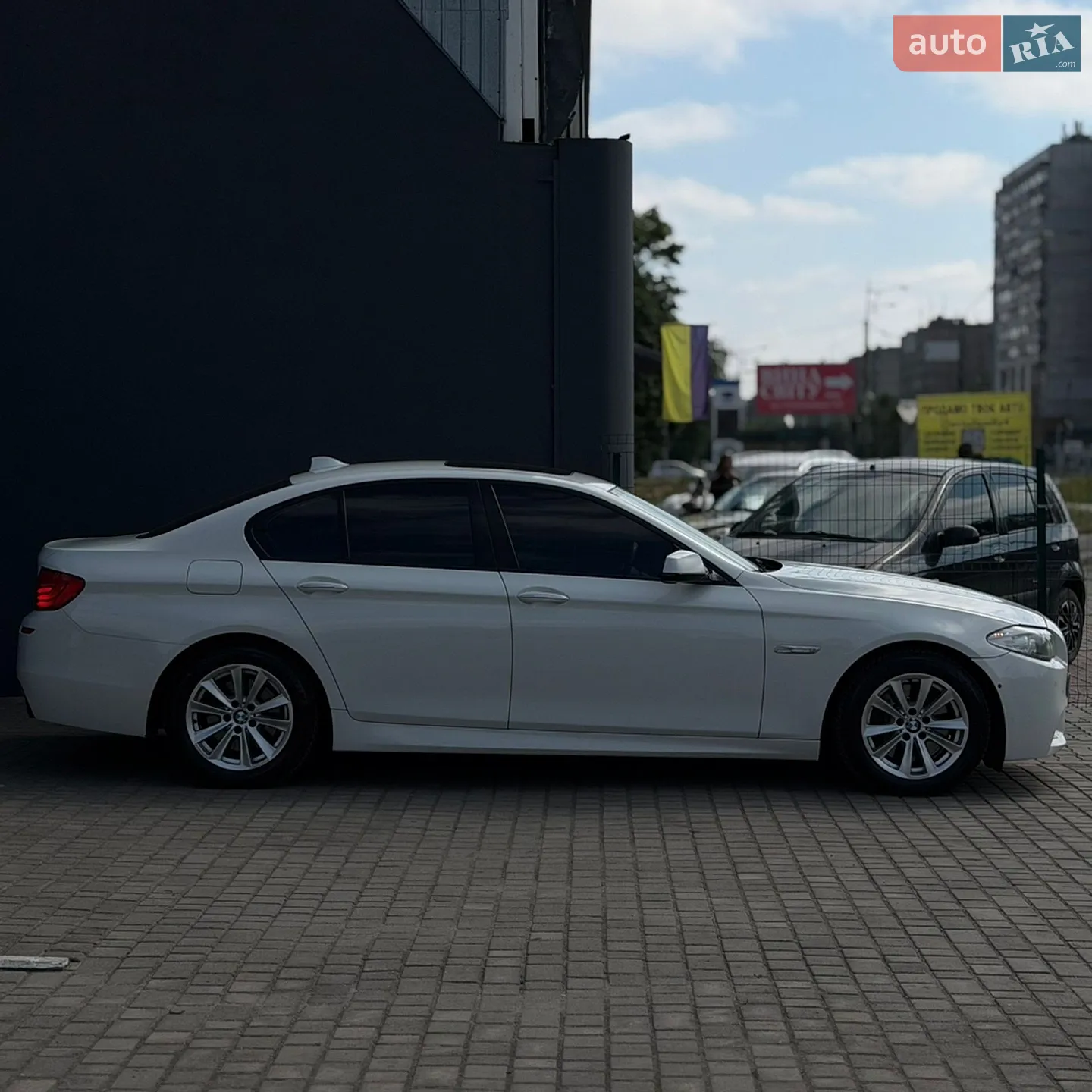 2012 BMW 5er - мініатюра 4