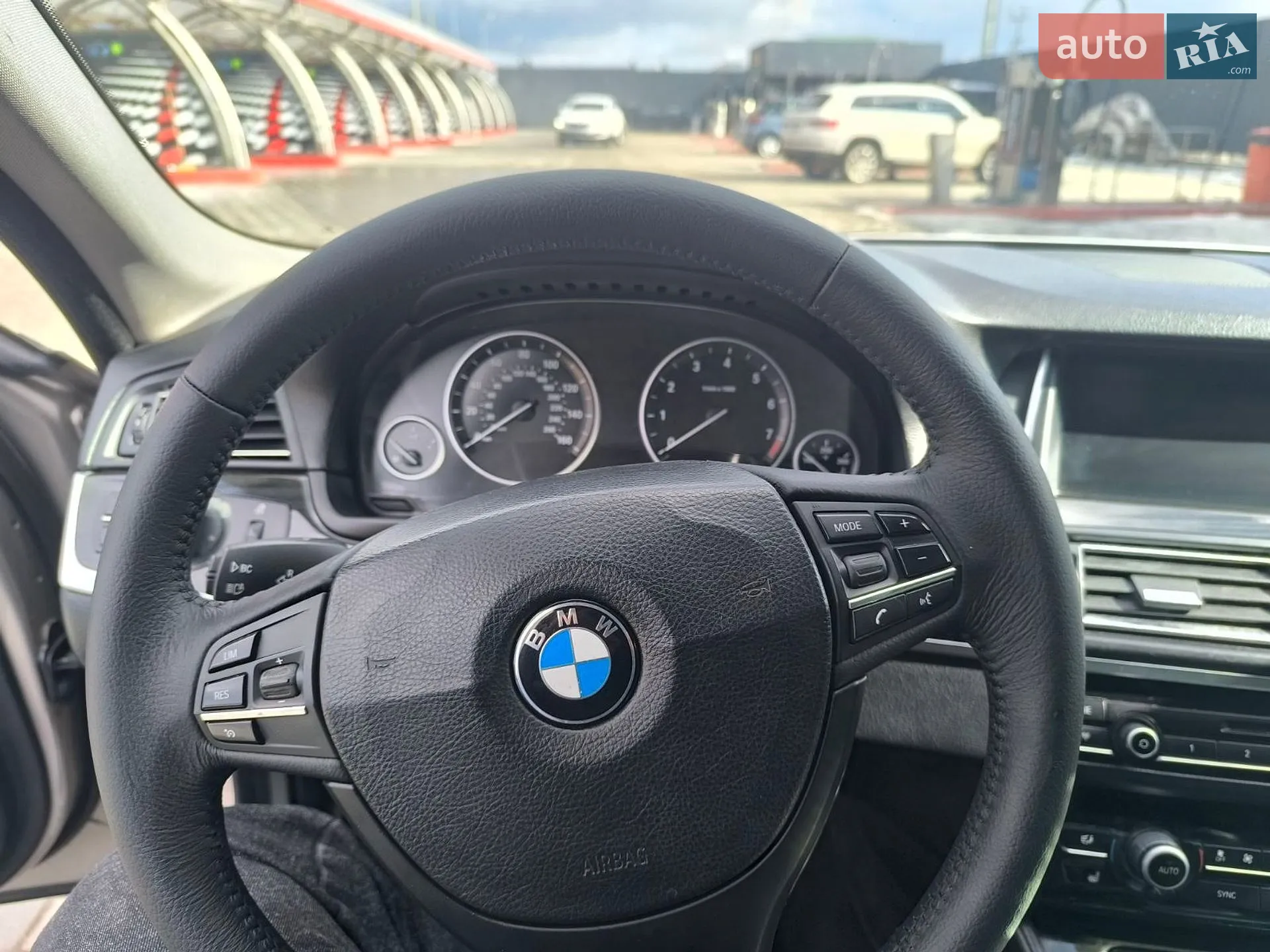 2011 BMW 5er - мініатюра 32