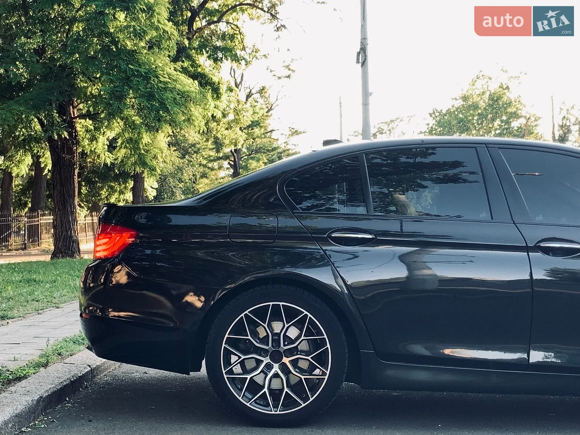 2012 BMW 5er - мініатюра 17