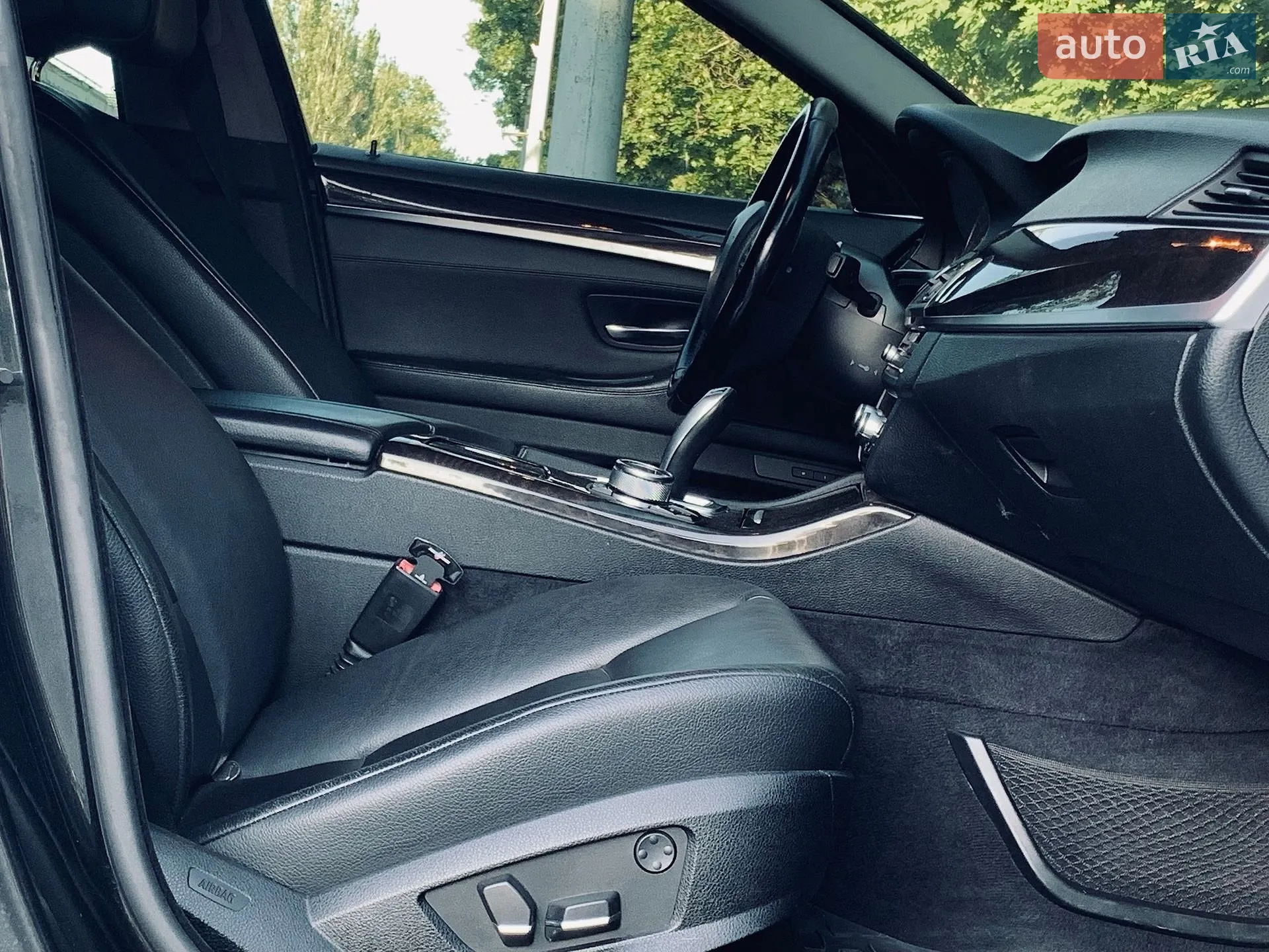 2012 BMW 5er - мініатюра 26