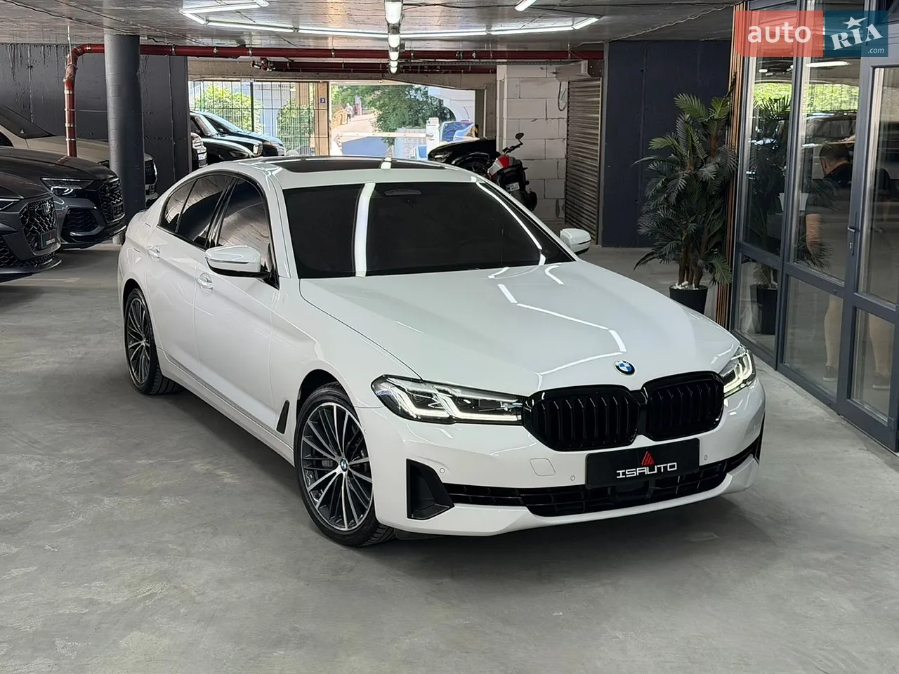 2022 BMW X5 M - мініатюра 38