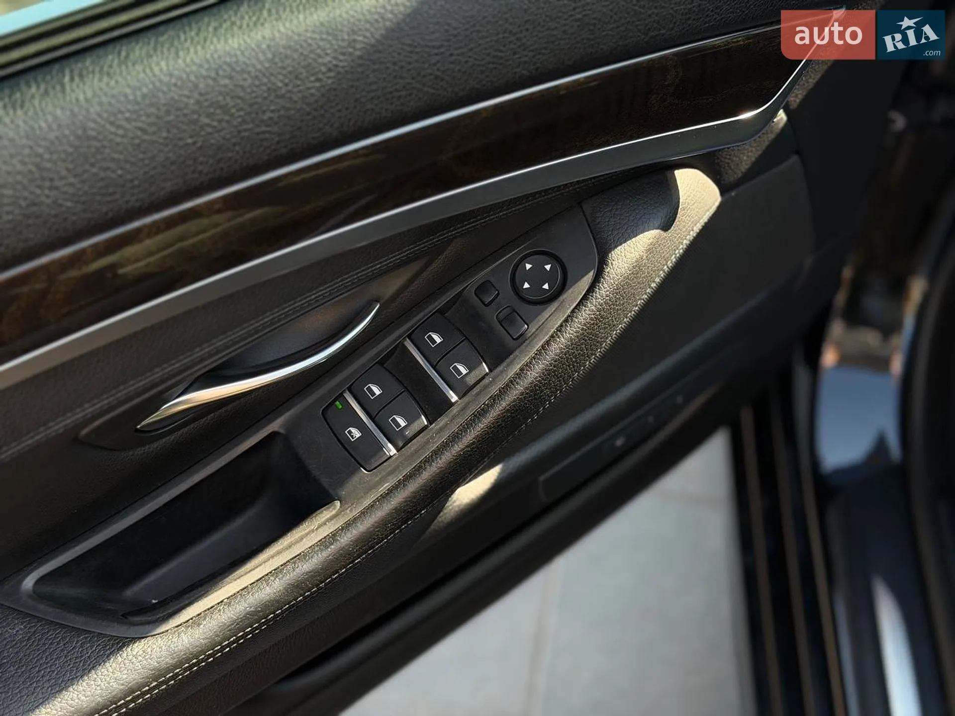 2016 BMW 5er - мініатюра 13