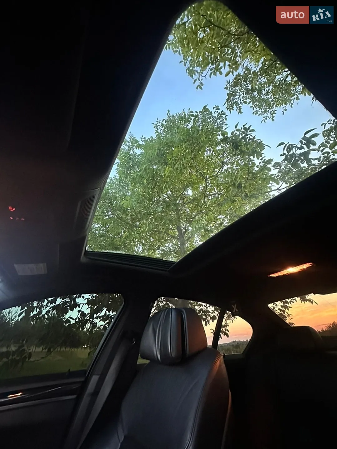 2010 BMW 5er - мініатюра 18