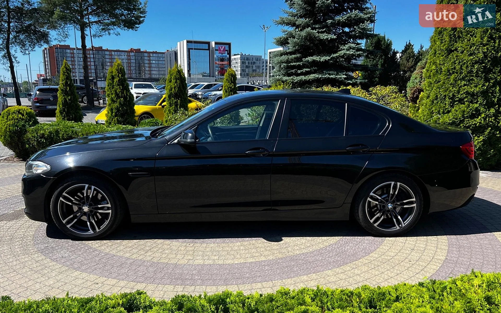 2015 BMW 5er - мініатюра 4