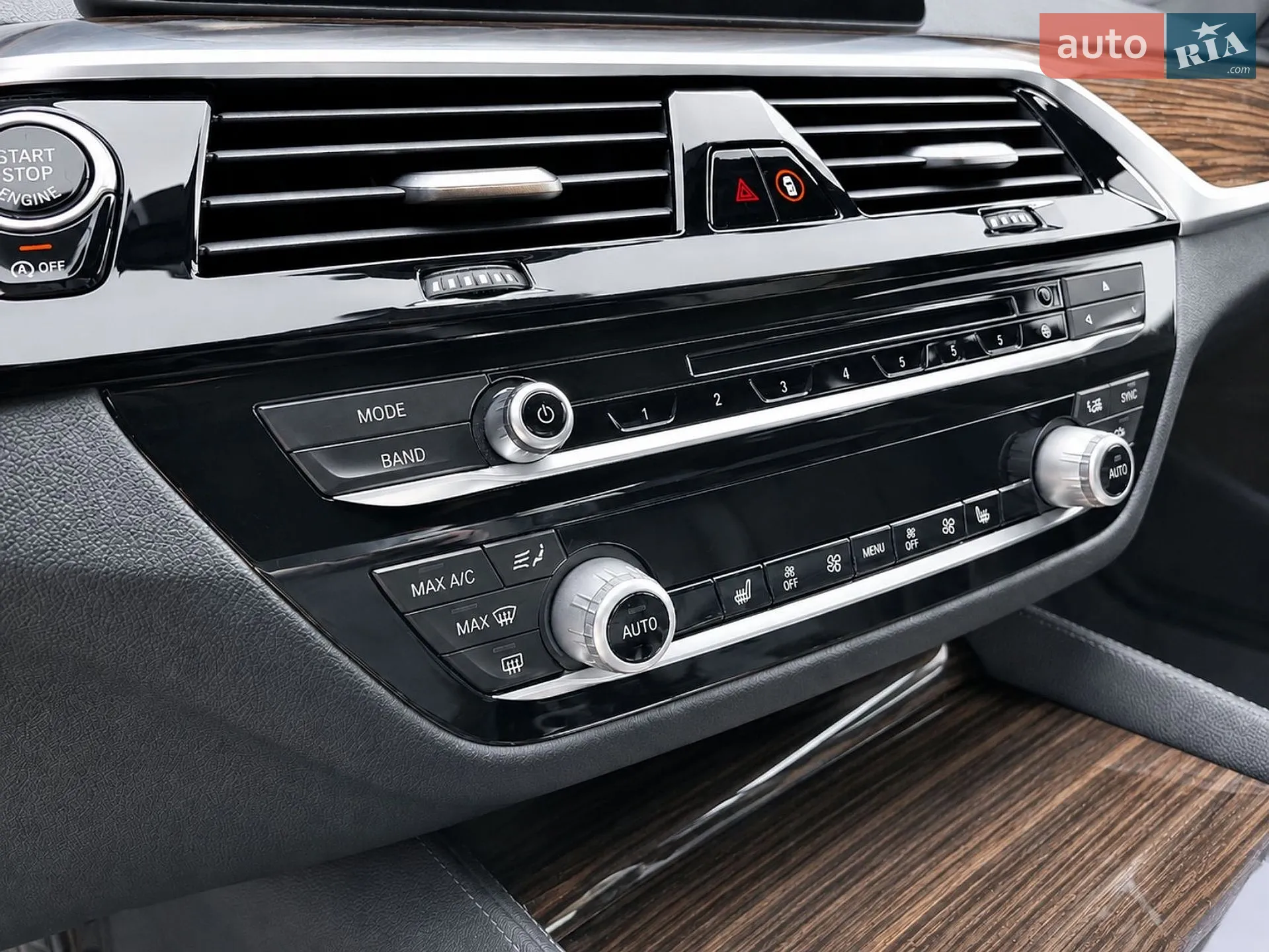 2017 BMW 5er - мініатюра 14