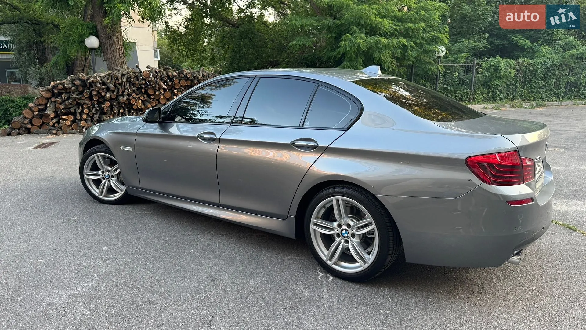 BMW 5 Series 2016 VIN WBA5B3C53GG259850 фото оголошення 4 з 43