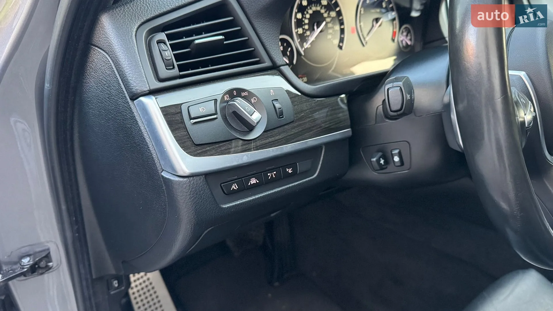 BMW 5 Series 2016 VIN WBA5B3C53GG259850 фото оголошення 21 з 43