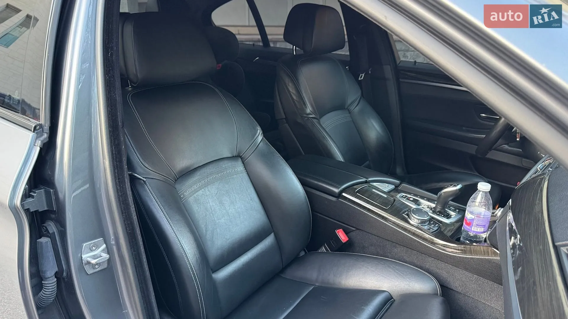 BMW 5 Series 2016 VIN WBA5B3C53GG259850 фото оголошення 35 з 43