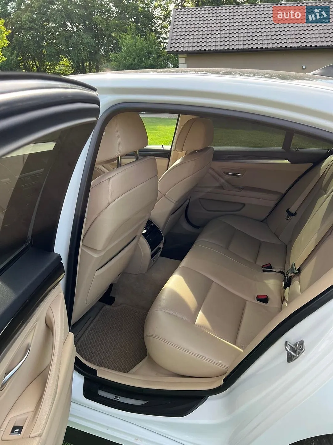 2012 BMW 5er - мініатюра 6