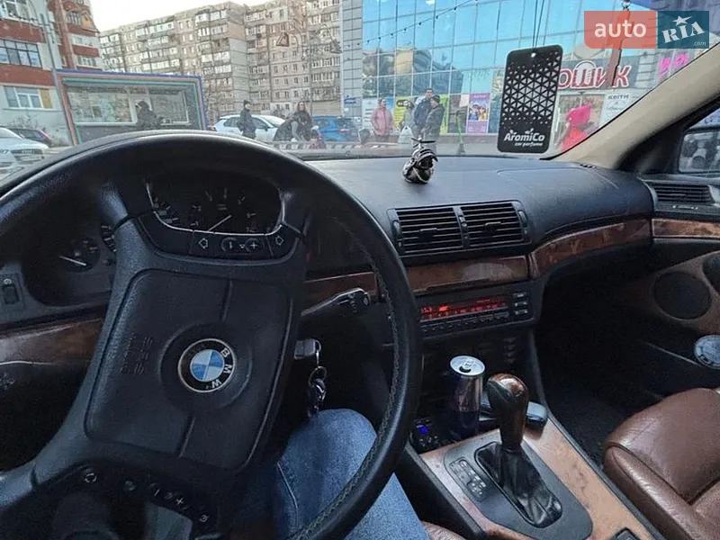 BMW 5 Series 1998 VIN WBADD41060BT55610 фото оголошення 7 з 36