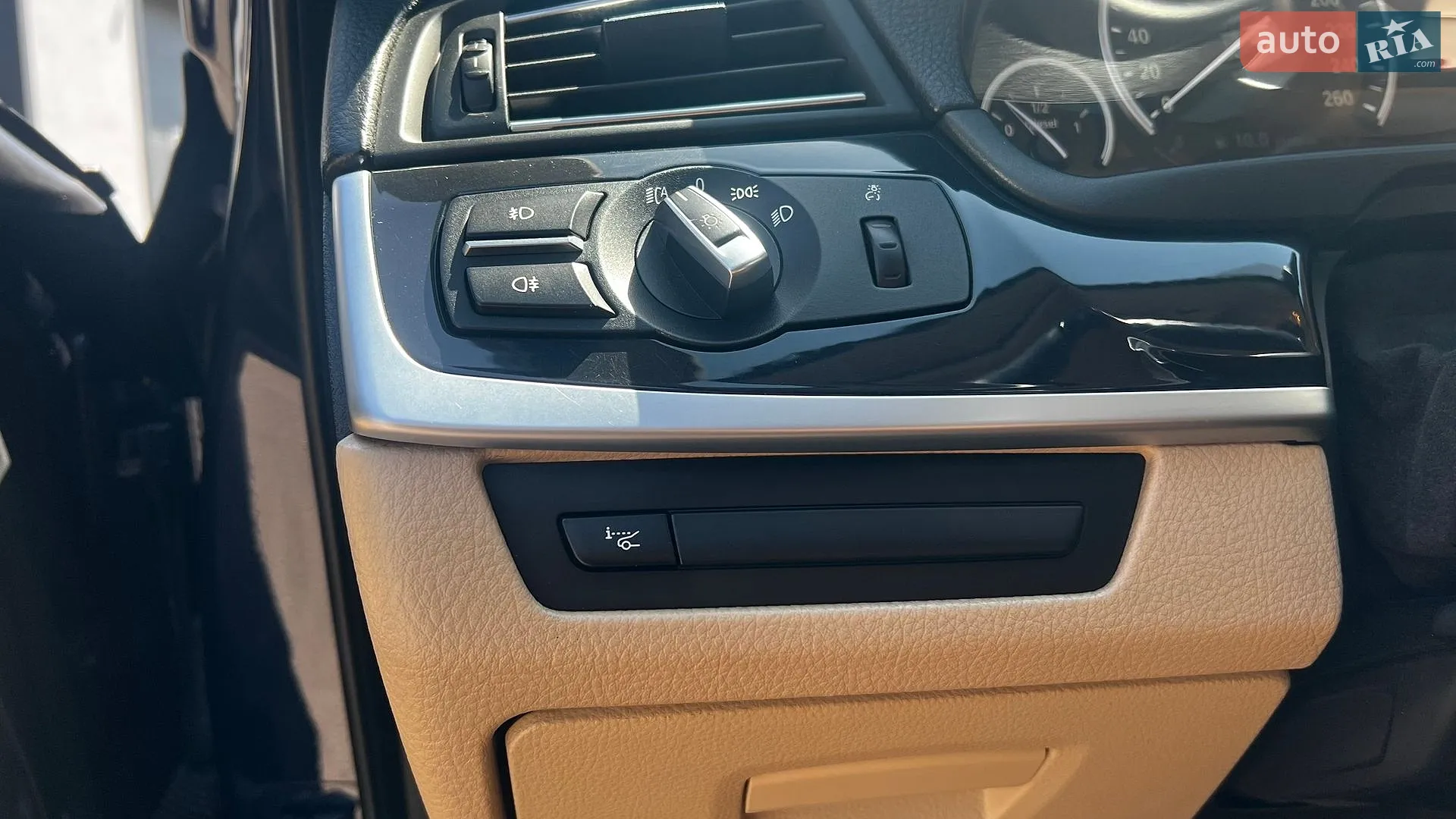 2012 BMW 5er - мініатюра 14