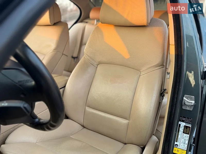 BMW 5 Series 2011 VIN WBAFU7C5XBC877351 фото оголошення 31 з 80