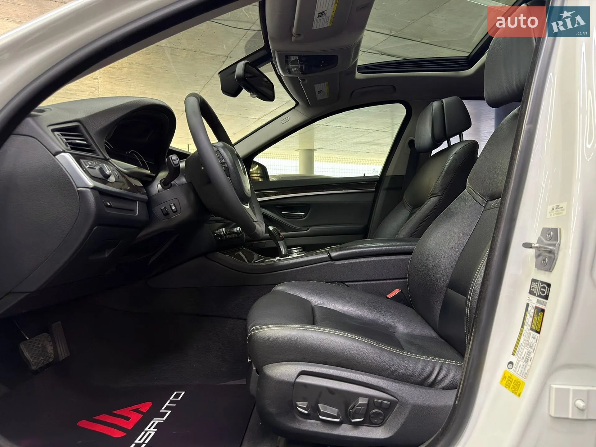 2013 BMW 5er - мініатюра 22