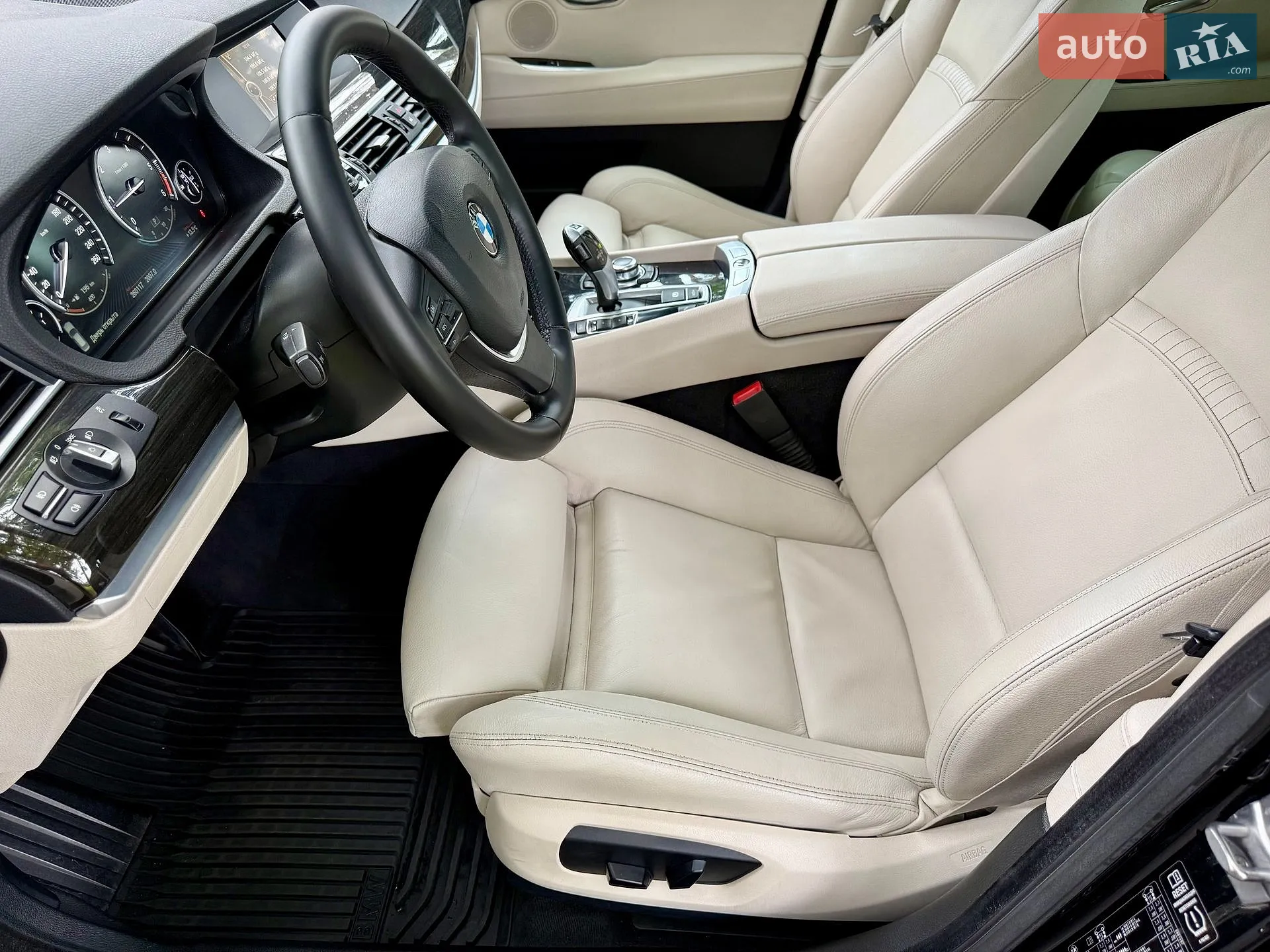 2014 BMW 5er - мініатюра 18