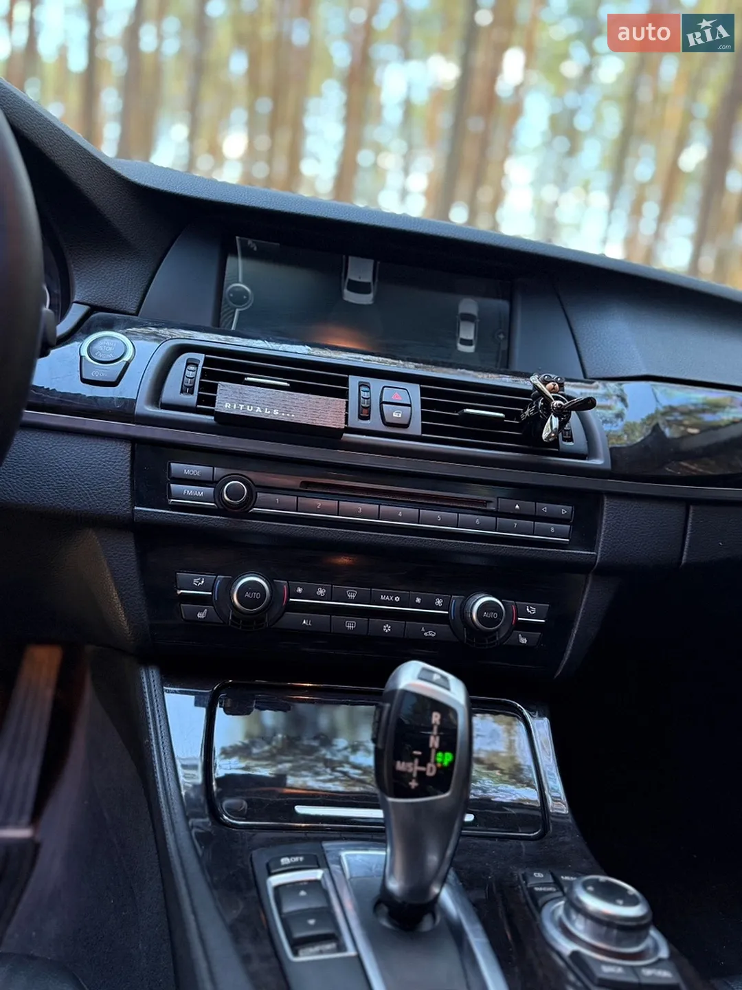 2012 BMW 5er - мініатюра 13