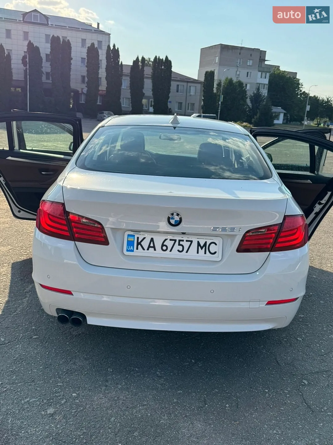 2010 BMW 5er - мініатюра 5