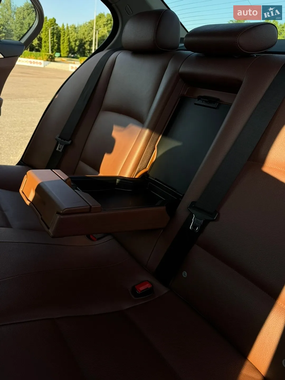 2010 BMW 5er - мініатюра 16