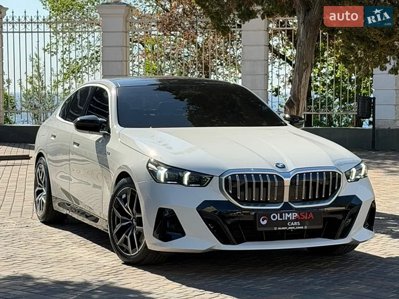 BMW 5 Series 2024