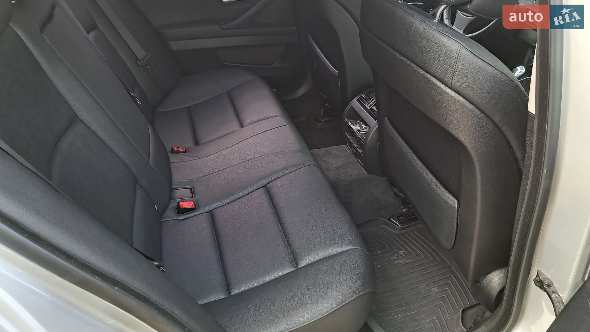 2011 BMW 5er - мініатюра 18