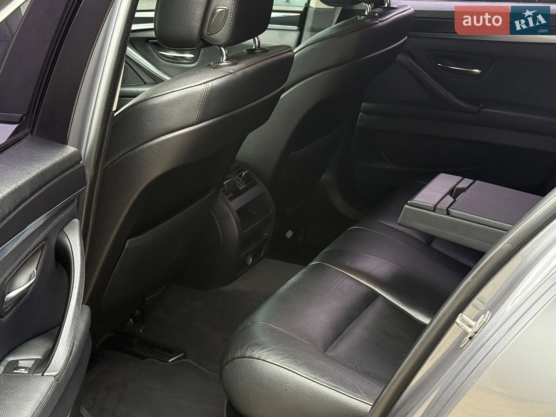 2012 BMW 5er - мініатюра 18