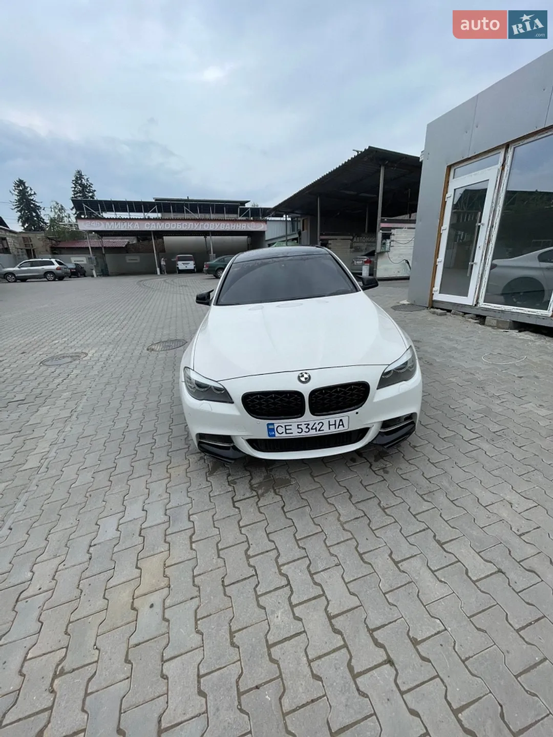 2010 BMW 5er - мініатюра 4
