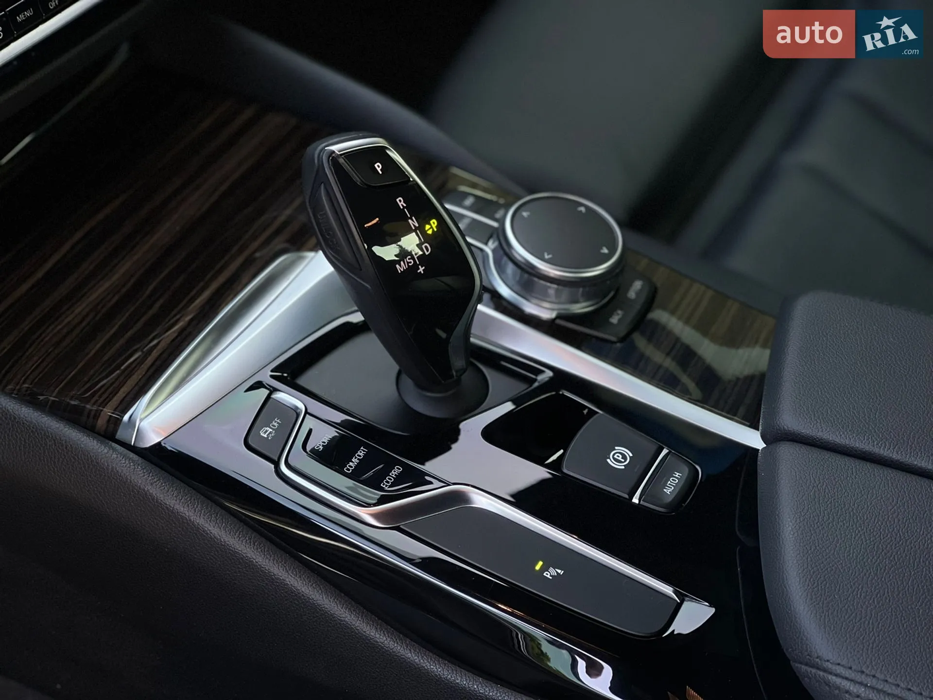 2017 BMW 5er - мініатюра 11