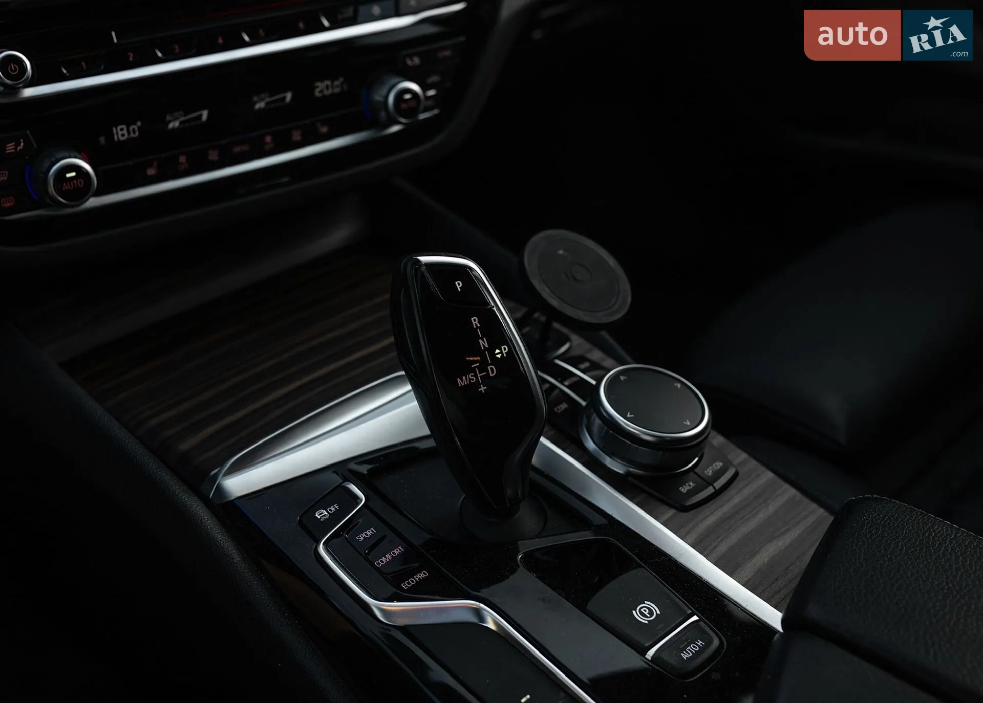 2017 BMW 5er - мініатюра 12