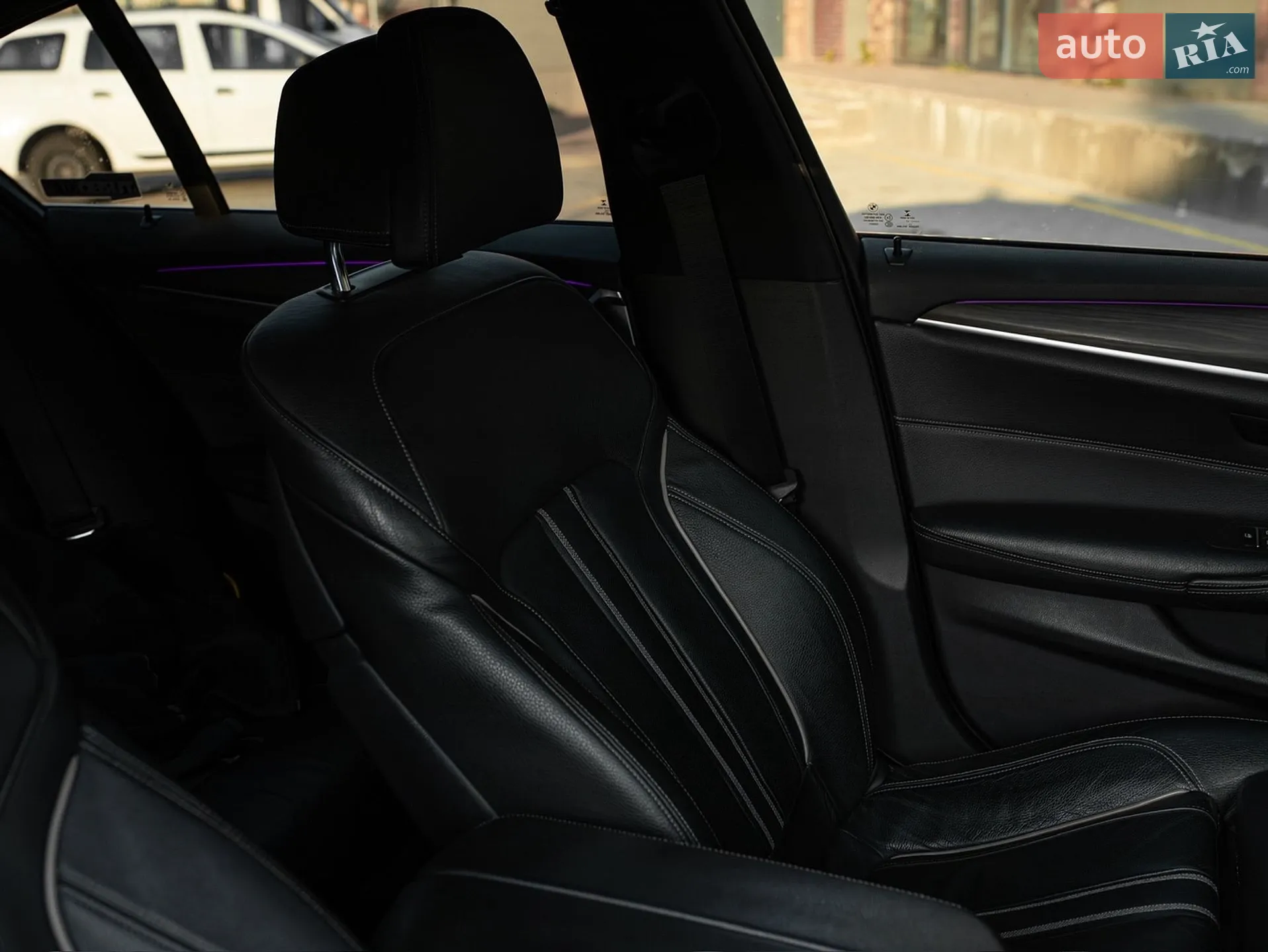 2017 BMW 5er - мініатюра 16