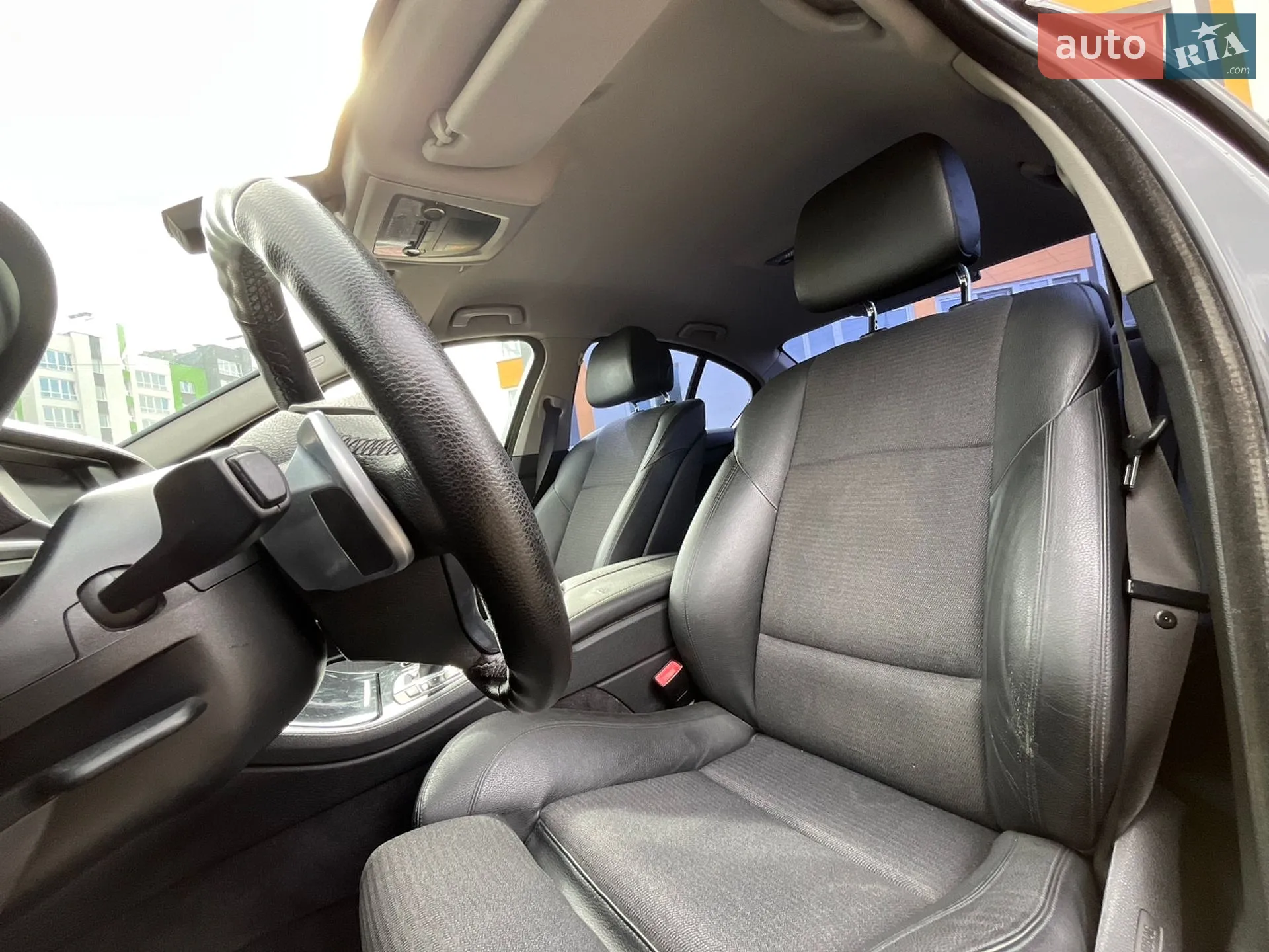 2011 BMW 5er - мініатюра 23