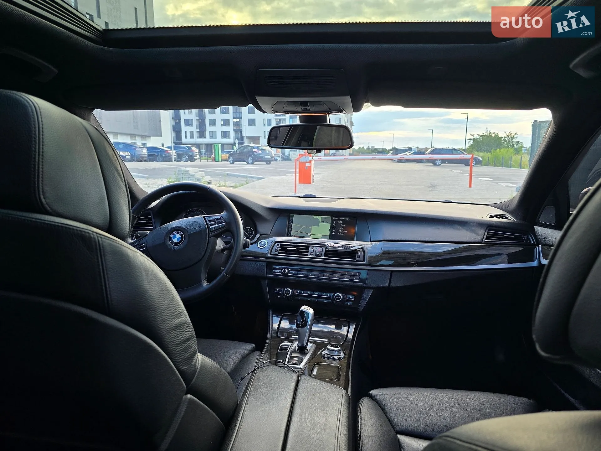 2010 BMW 5er - мініатюра 27