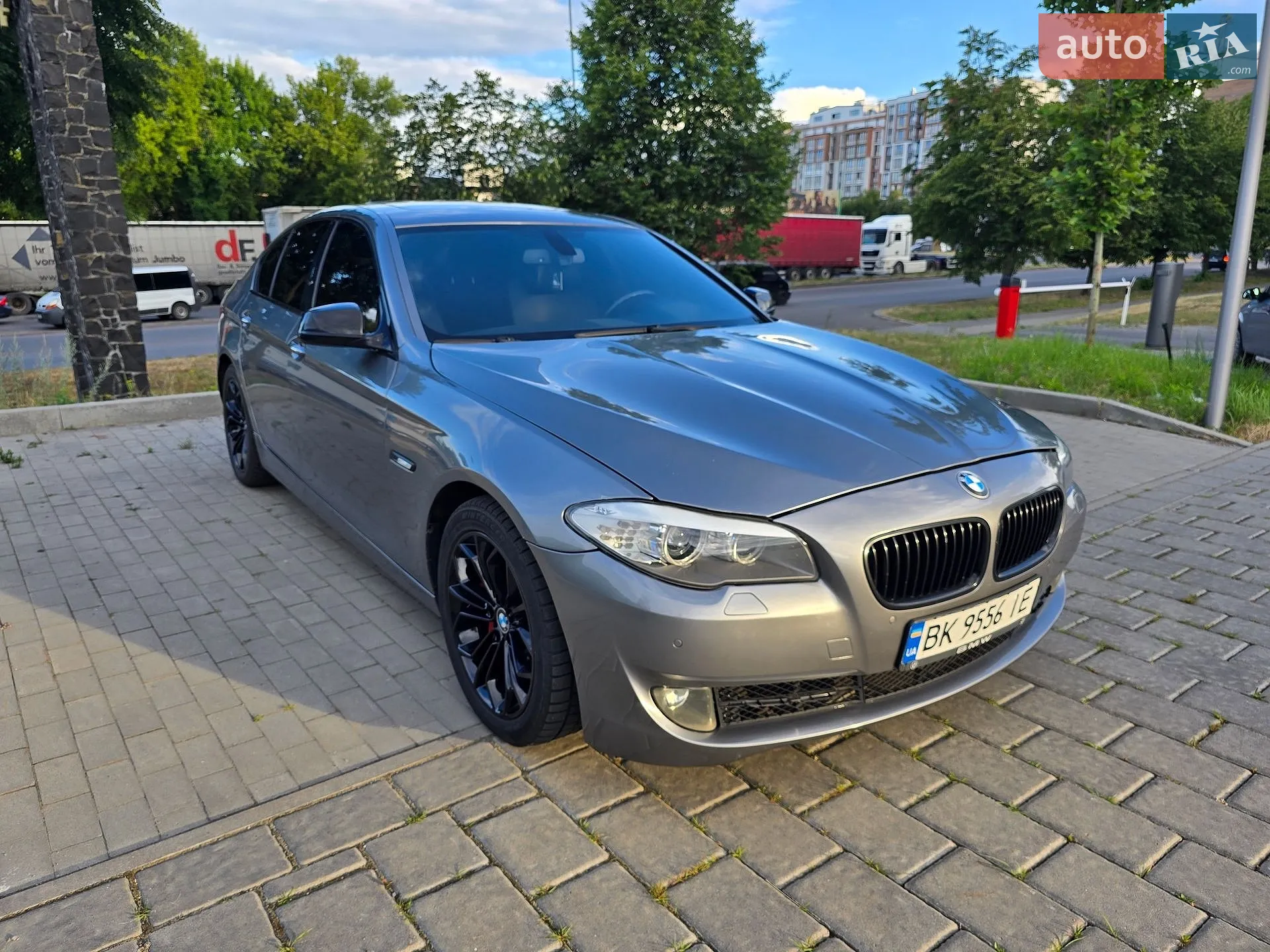 2010 BMW 5er - мініатюра 4