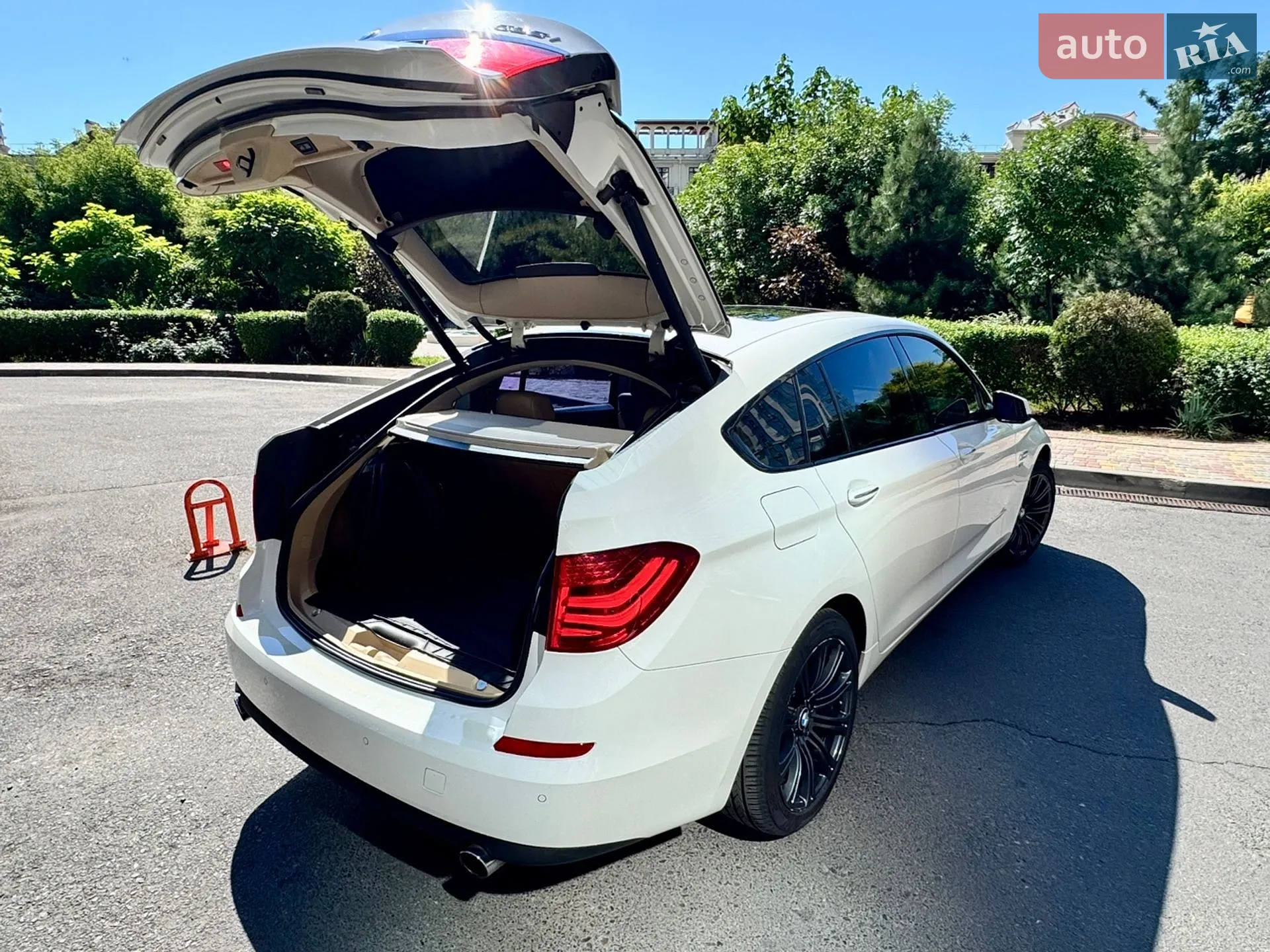 2011 BMW 5er - мініатюра 9
