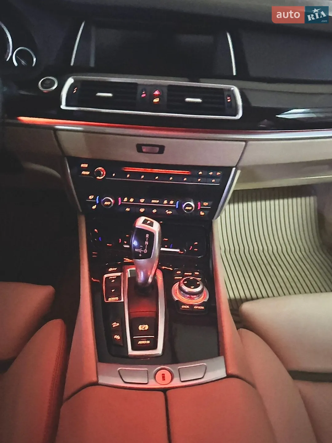 2011 BMW 5er - мініатюра 23