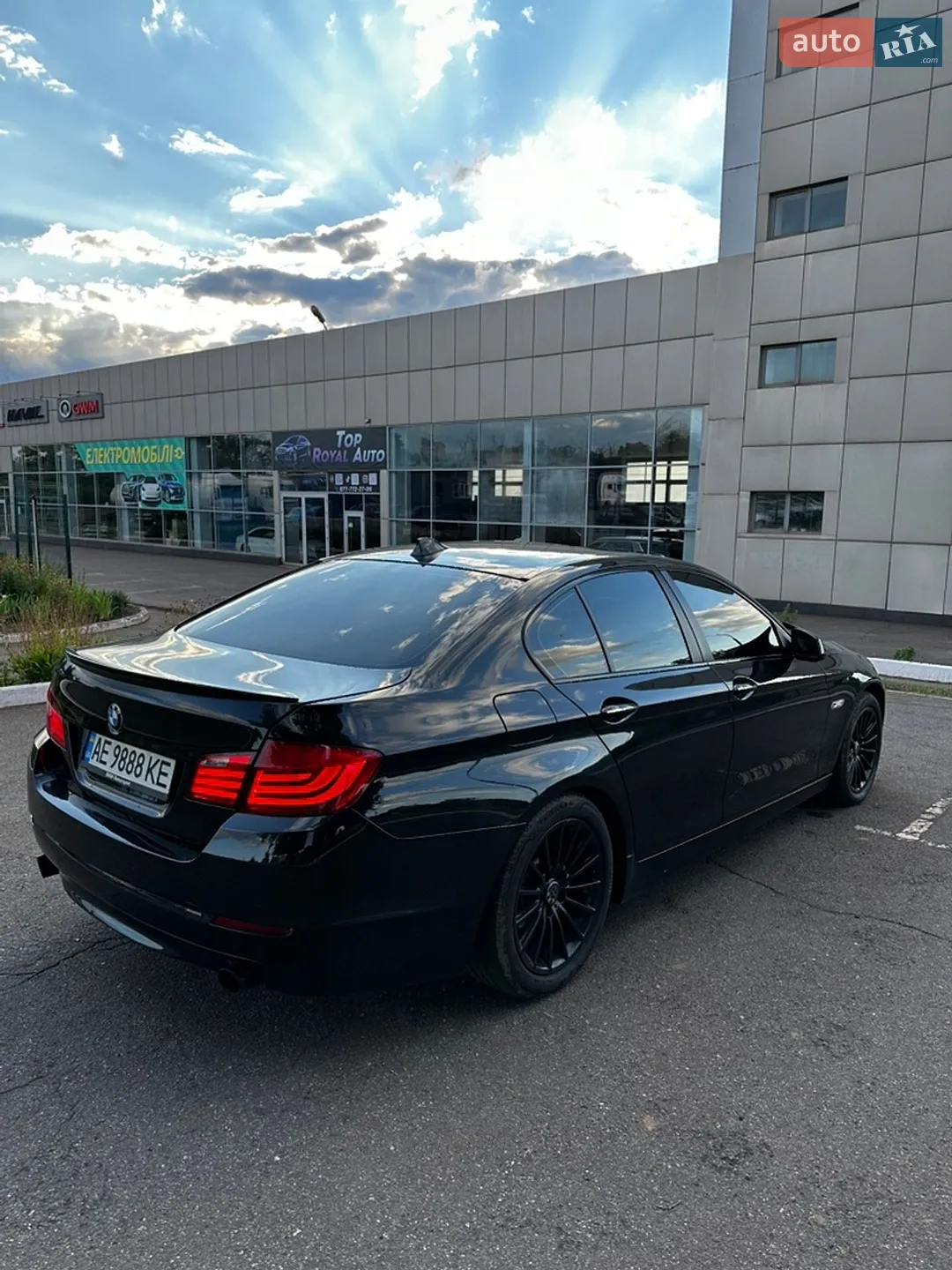 2010 BMW 5er - мініатюра 2
