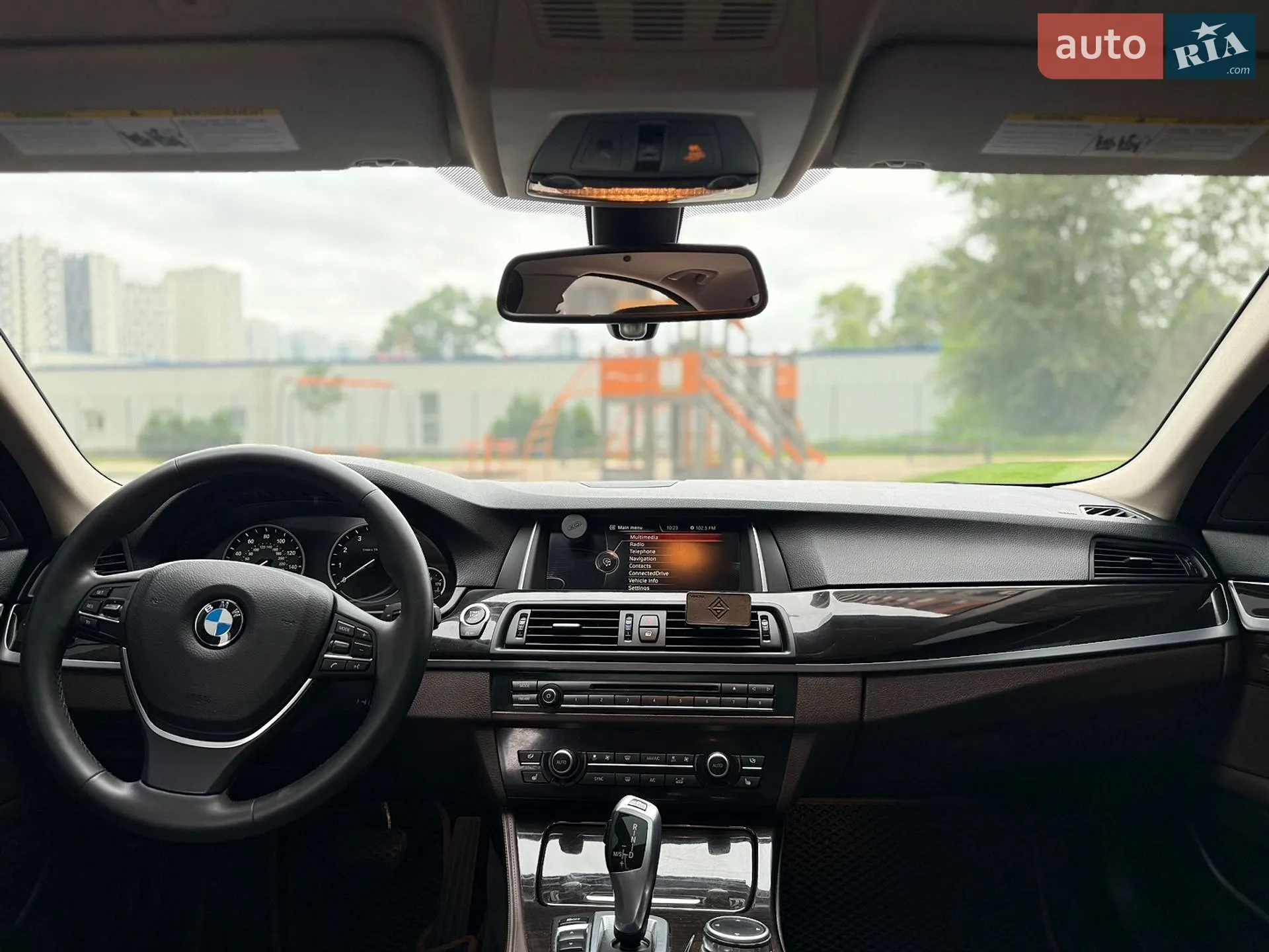 2015 BMW 5er - мініатюра 17
