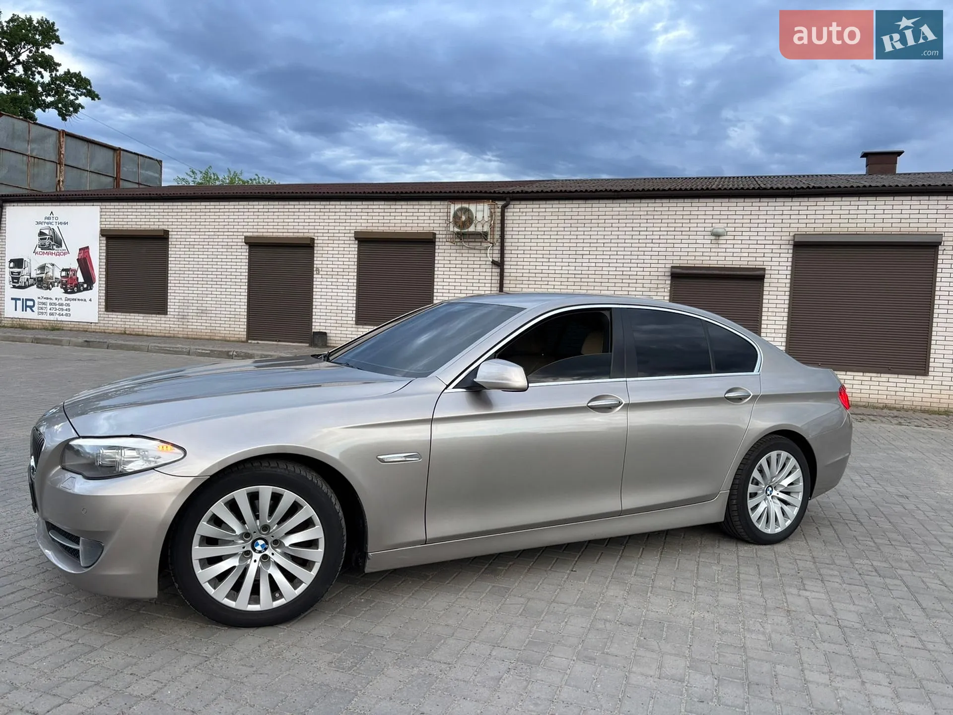 2011 BMW 5er - мініатюра 3