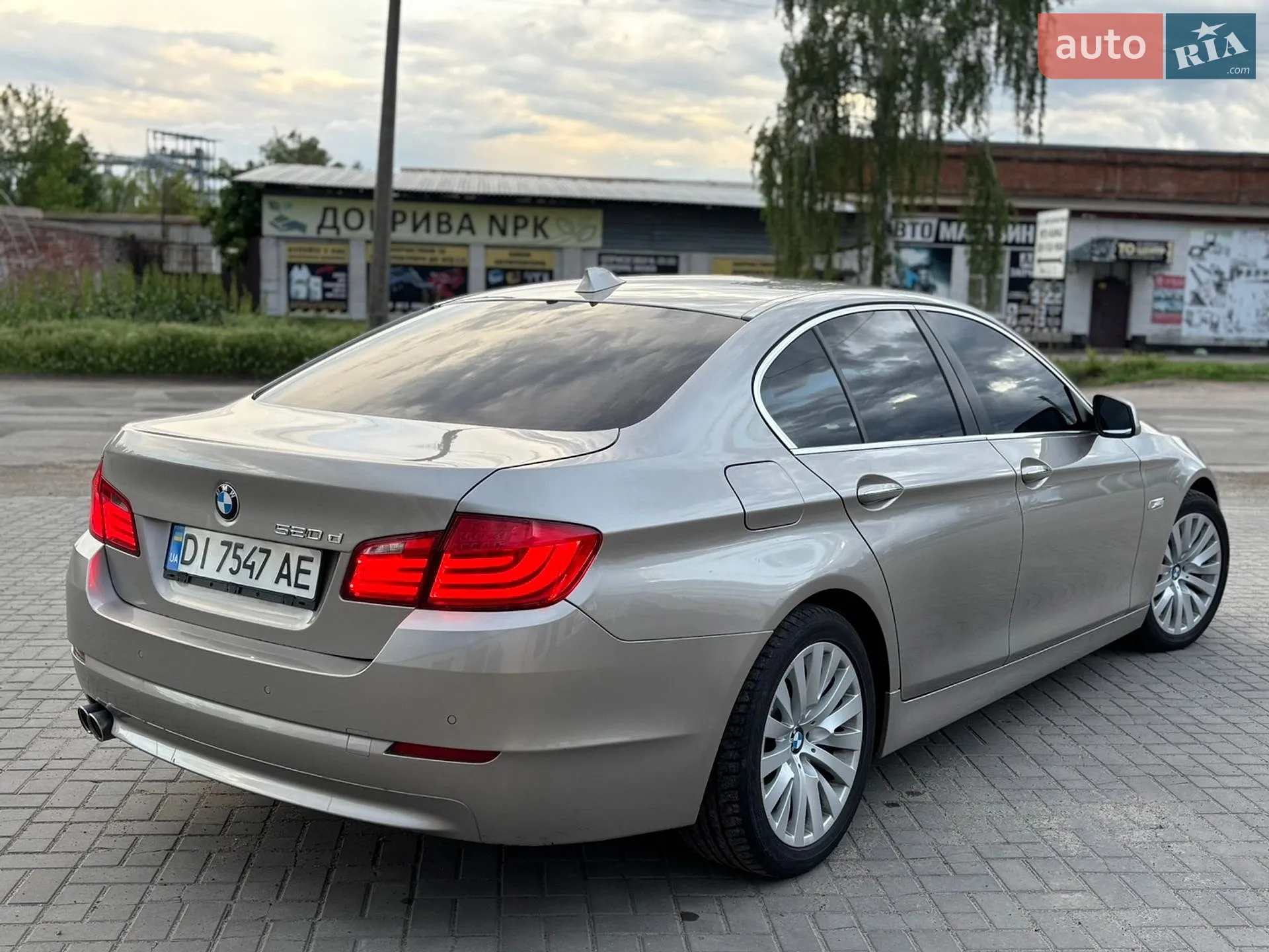 2011 BMW 5er - мініатюра 12
