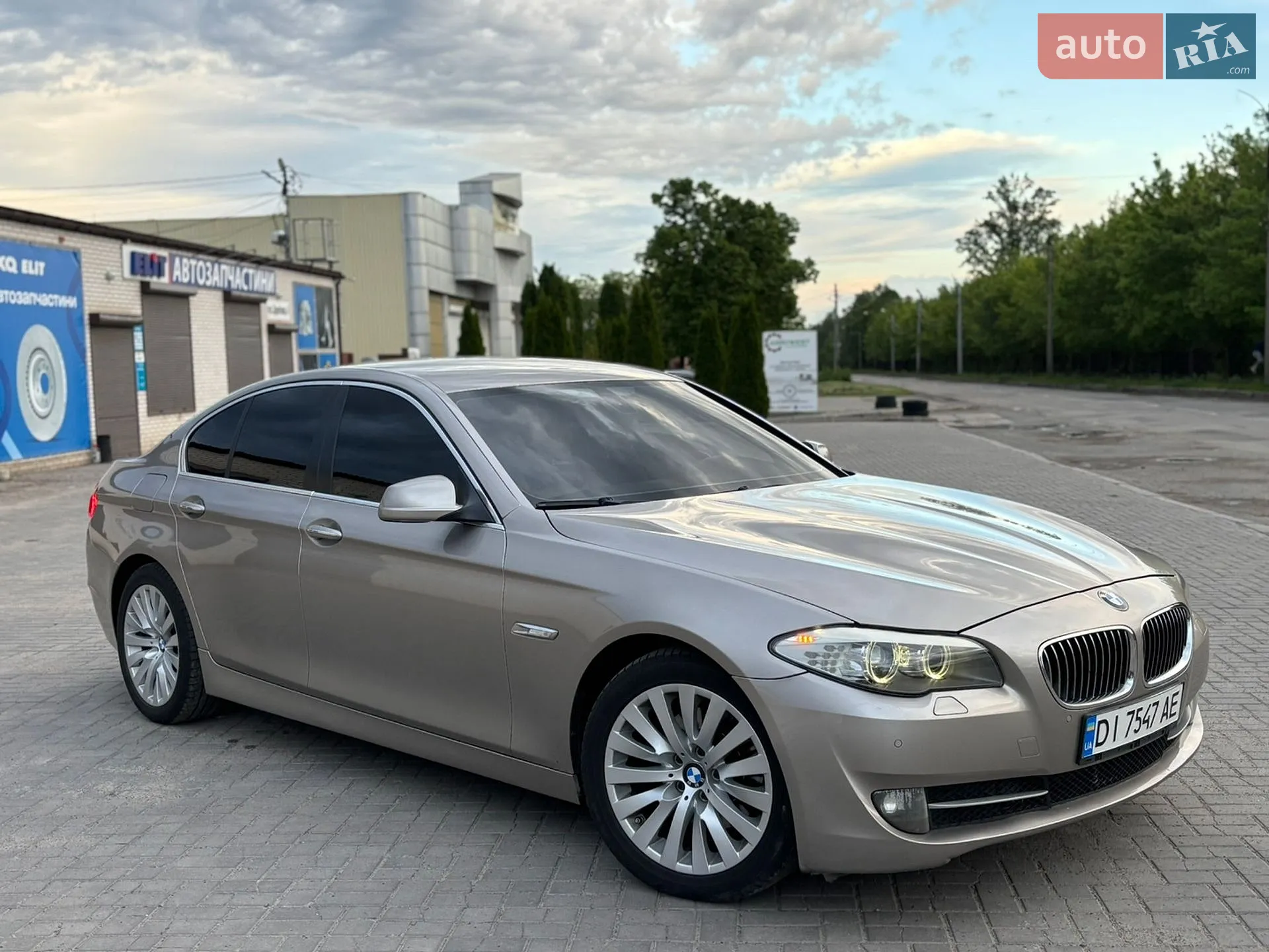 2011 BMW 5er - мініатюра 17