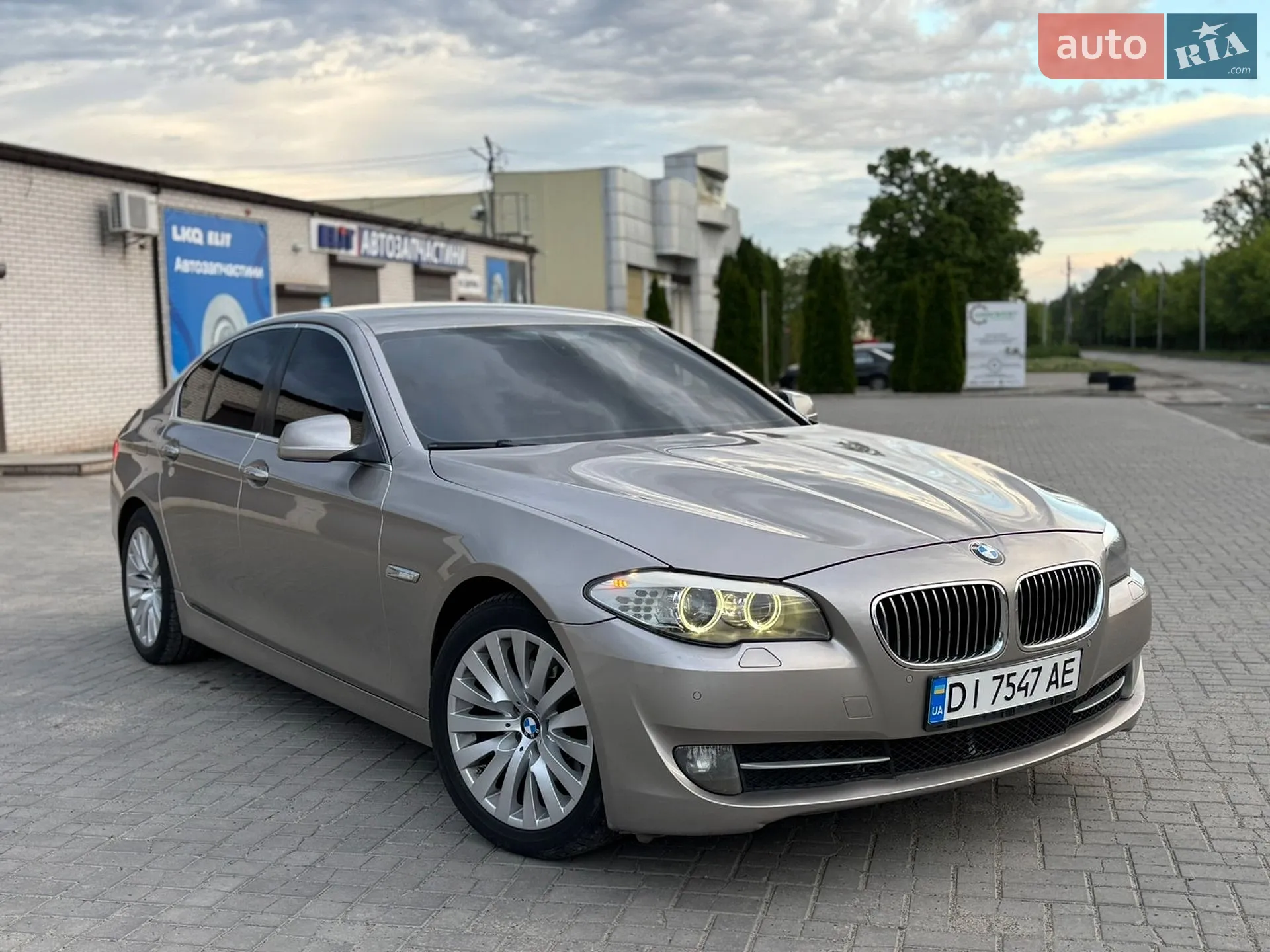 2011 BMW 5er - мініатюра 18