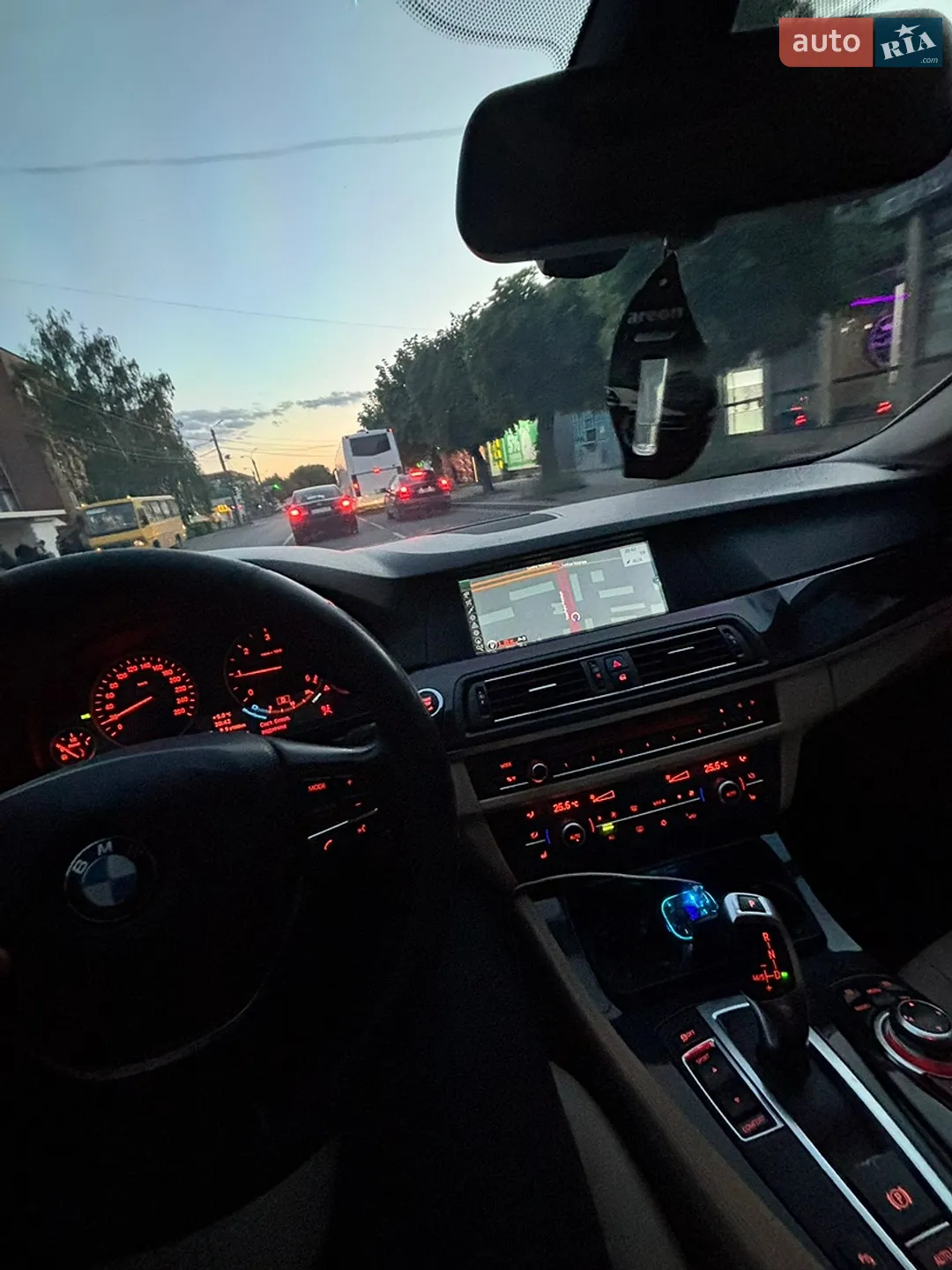 2011 BMW 5er - мініатюра 31
