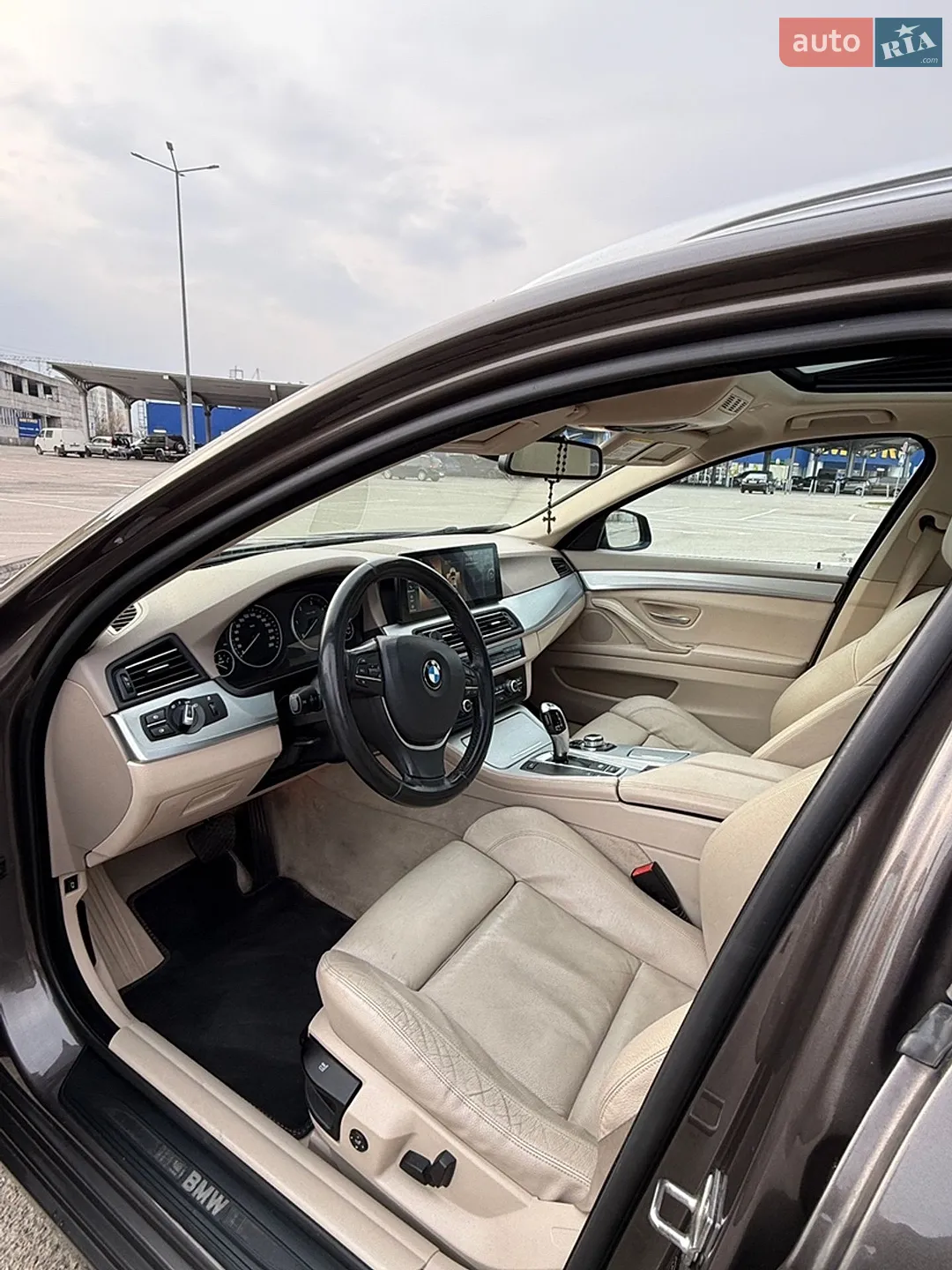 2011 BMW 5er - мініатюра 17