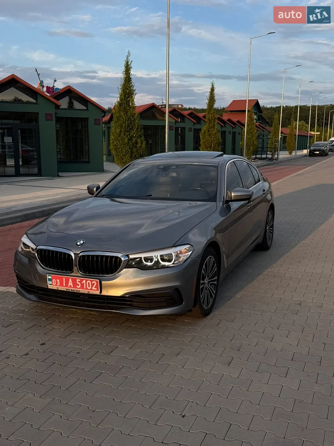 2018 BMW 5er - мініатюра 2