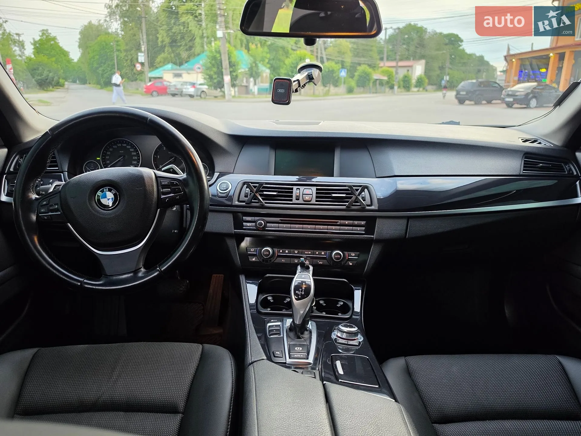 2010 BMW 5er - мініатюра 24