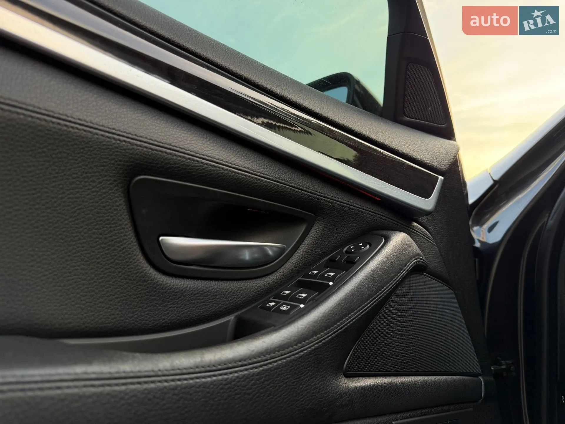2013 BMW 5er - мініатюра 17