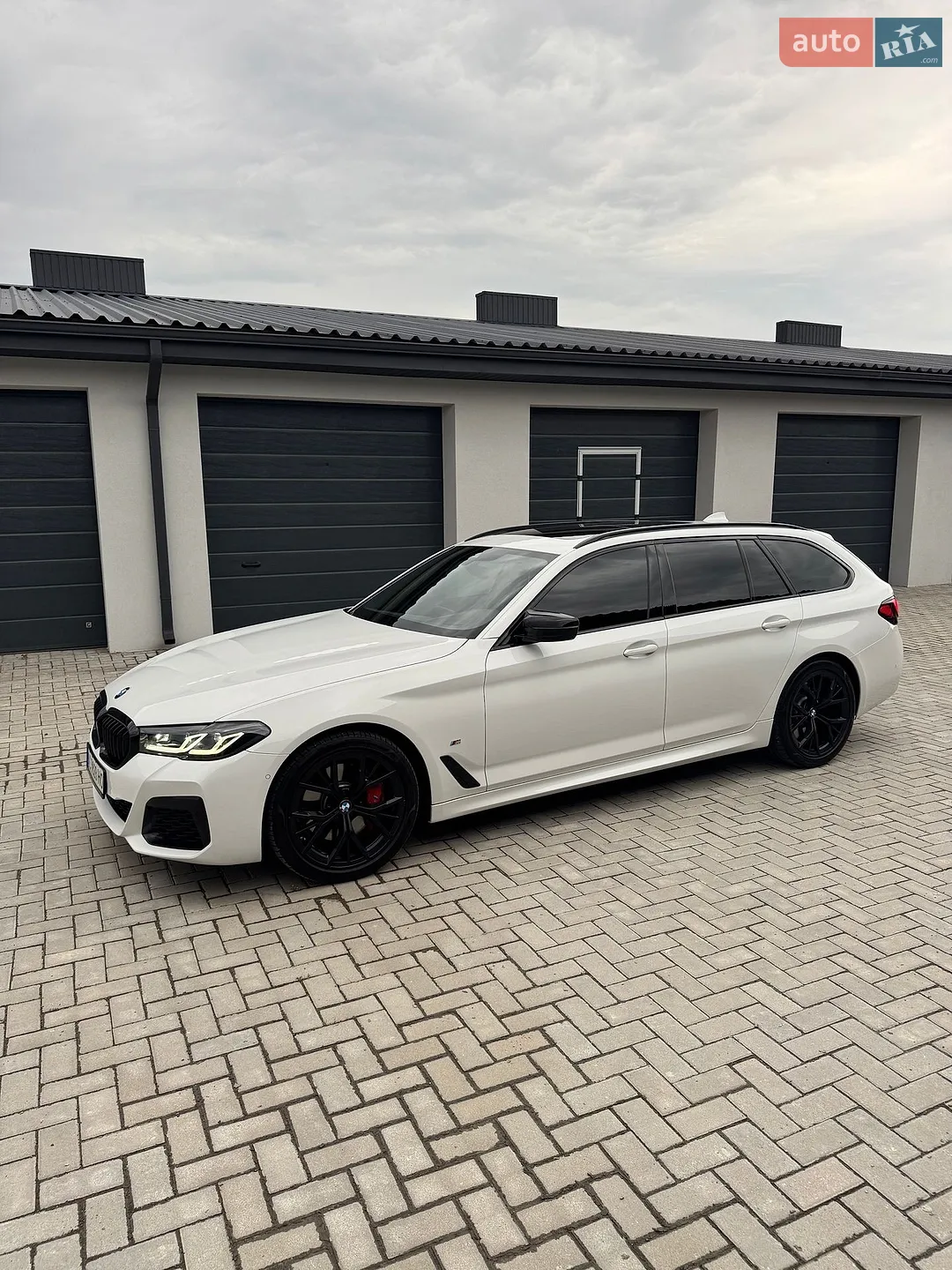 2021 BMW 5er - фото 1